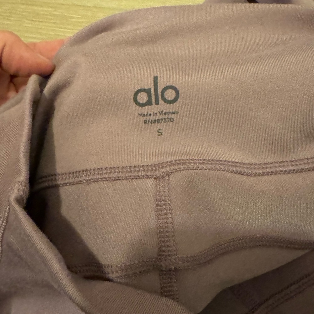 ALO high waisted cargo leggings, rosewood - Picture 5 of 7